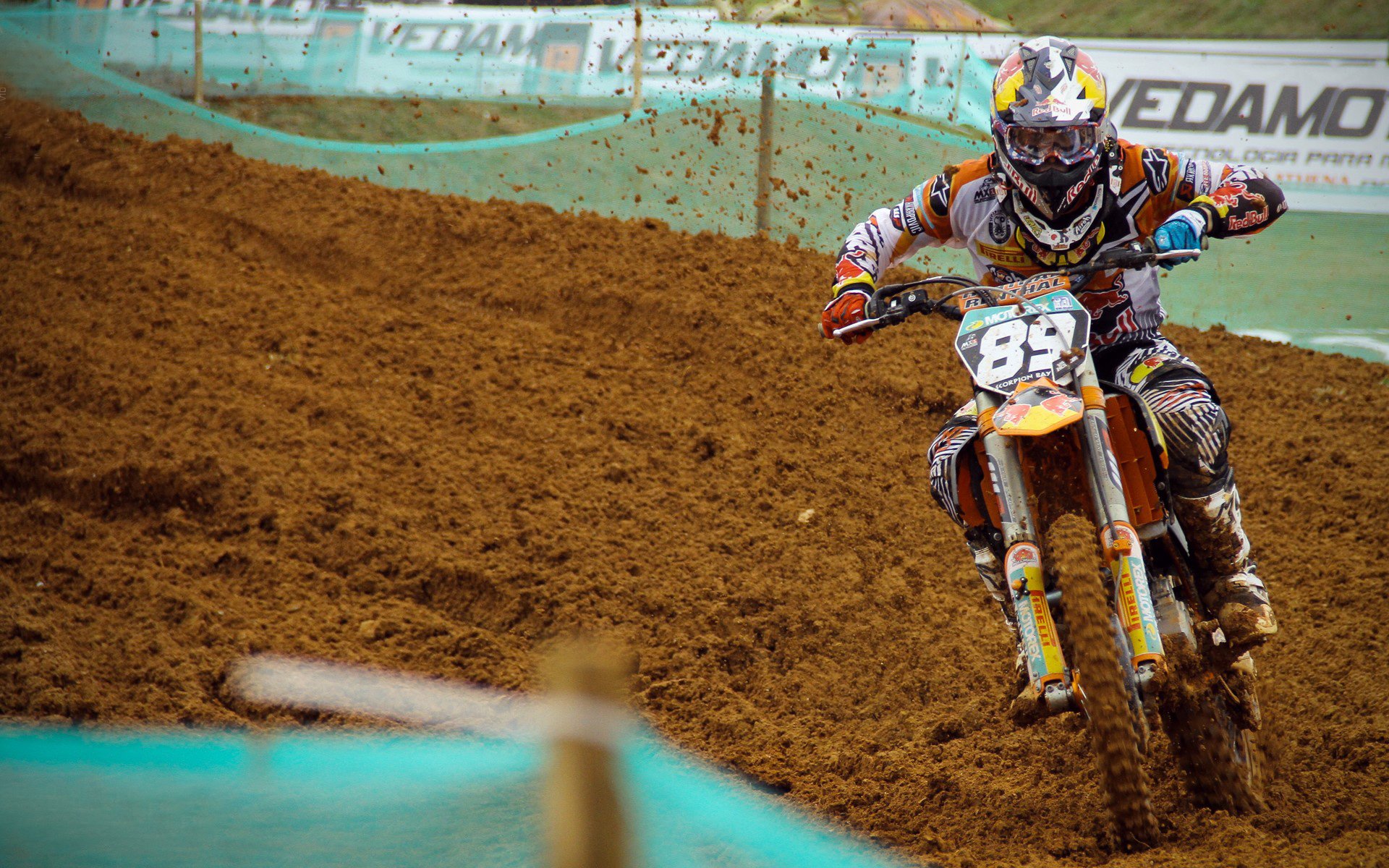 冠军争夺:联赛末轮悬念持续,三队仍有夺冠希望,冠军联赛2021